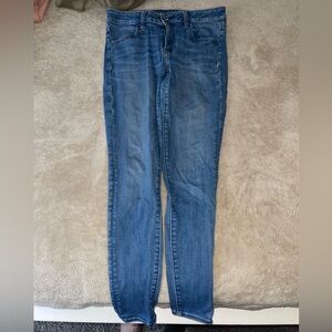 Women’s American Eagle jeans